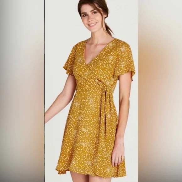 green emerald velvet dress MARA HALTER DRESS GOLDEN APRICOT